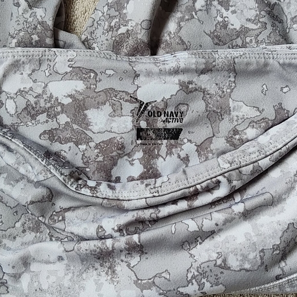 Old Navy 3/4 Leggings - Picture 4 of 4